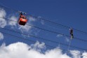 Koelner Seilbahn Gondel blieb haengen Koeln Linksrheinisch P355